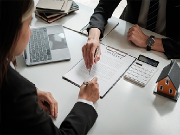 16周岁男女自愿发生关系是否违法？法律解读与探讨