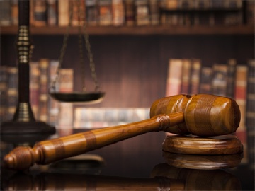 酒桌劝酒风险解析，四类违法情形与法律后果揭秘